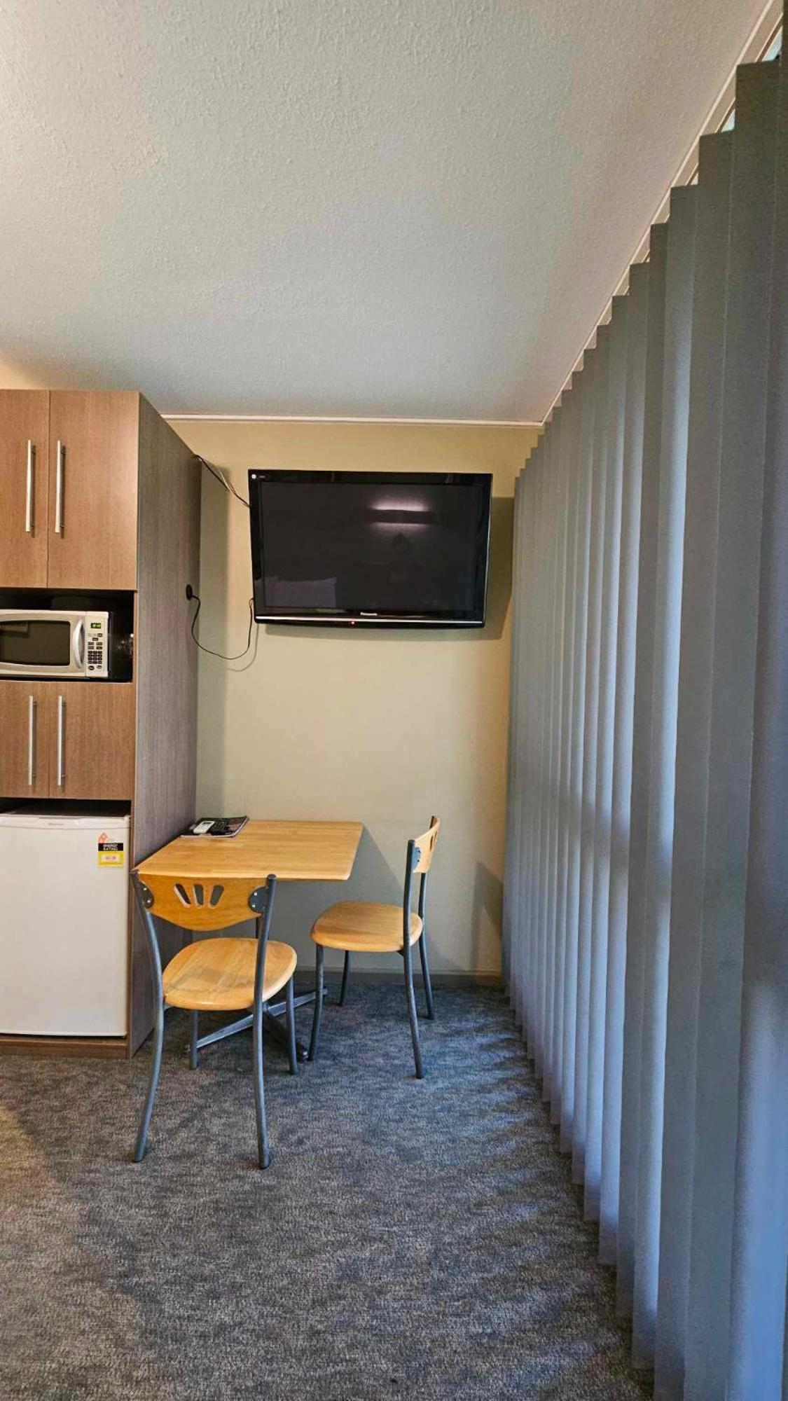 The Bright Motor Inn Exterior photo